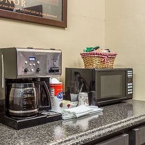 Suburban Studios Charlotte-Ballantyne
